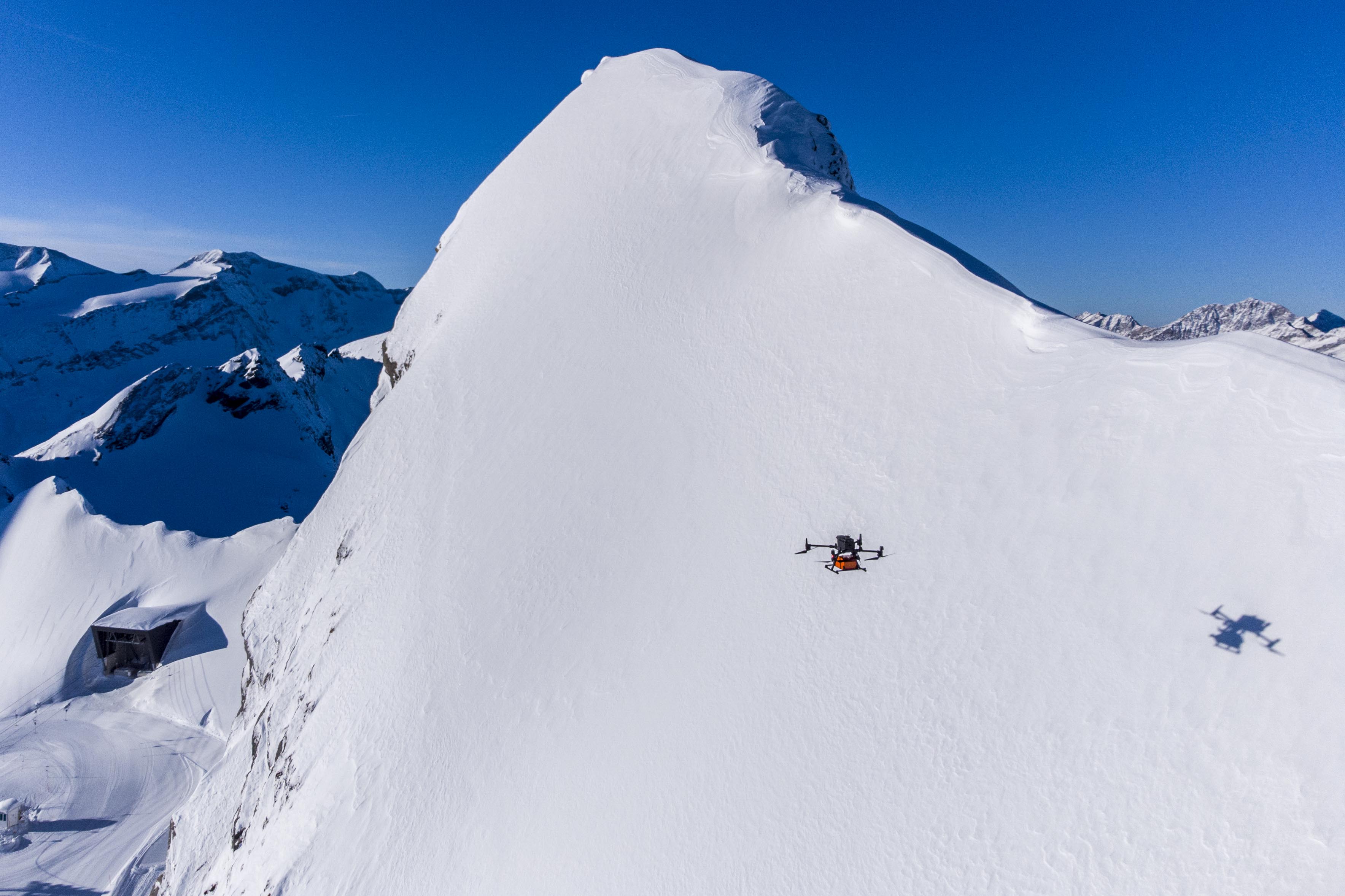 STRATIFY – airborne GPR snowpack survey